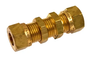 Wade Brass Equal Bulkhead Coupling Compression Fittings for Imperial OD Tube - Picture 1 of 1