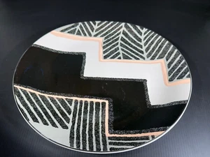 Eine Vintage Larry Laslo Dimension schwarz 12,5" x 11" ovale Servierplatte - Bild 1 von 5