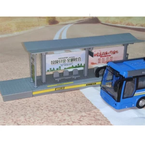 Piattaforma traffico urbano modello scena in miniatura simulazione autobus parcheggio autobus - Foto 1 di 17