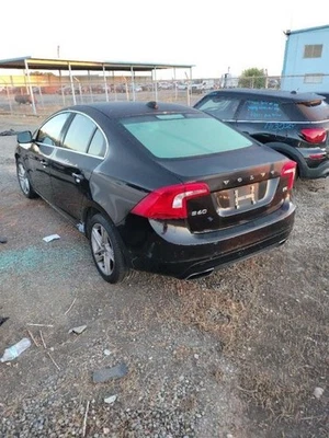 Brazo de control inferior trasero izquierdo 312629306 2011-2018 volvo s60 Foto 1 de 4