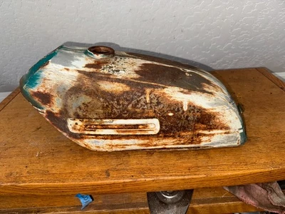 71-73 suzuki ts-185 fuel tank, 44110-28000-573 - Image 1 of 4