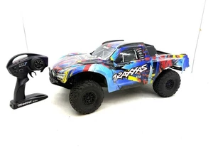 TRAXXAS MAXX SLASH 1/8 4WD BRUSHLESS 6S Short Course Truck Rock N Roll - Picture 1 of 15