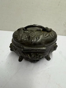 Antique Victorian-Style Metal Trinket Box Ornate Jewelry Box Pre-Owned - Picture 1 of 7