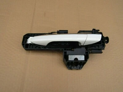 Manija de puerta exterior trasera LHS Mercedes Benz C63 AMG W204 2011  Foto 1 de 4