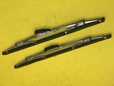 Fiat 500, 600. Par de limpiaparabrisas cromados de repuesto 1100 y otros 11" NORS Foto 1 de 3