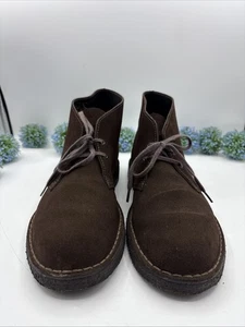 Herren Clarks Originals Desert Chukka Dunkelbraun Wildleder Stiefel Schnürung Größe 9,5 M - Bild 1 von 12