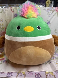 Sujetador SQUISHMALLOW SQUISH-DOOS AVERY THE MALLARD DUCK 14" RARO Rainbow Mohawk - Imagen 1 de 5