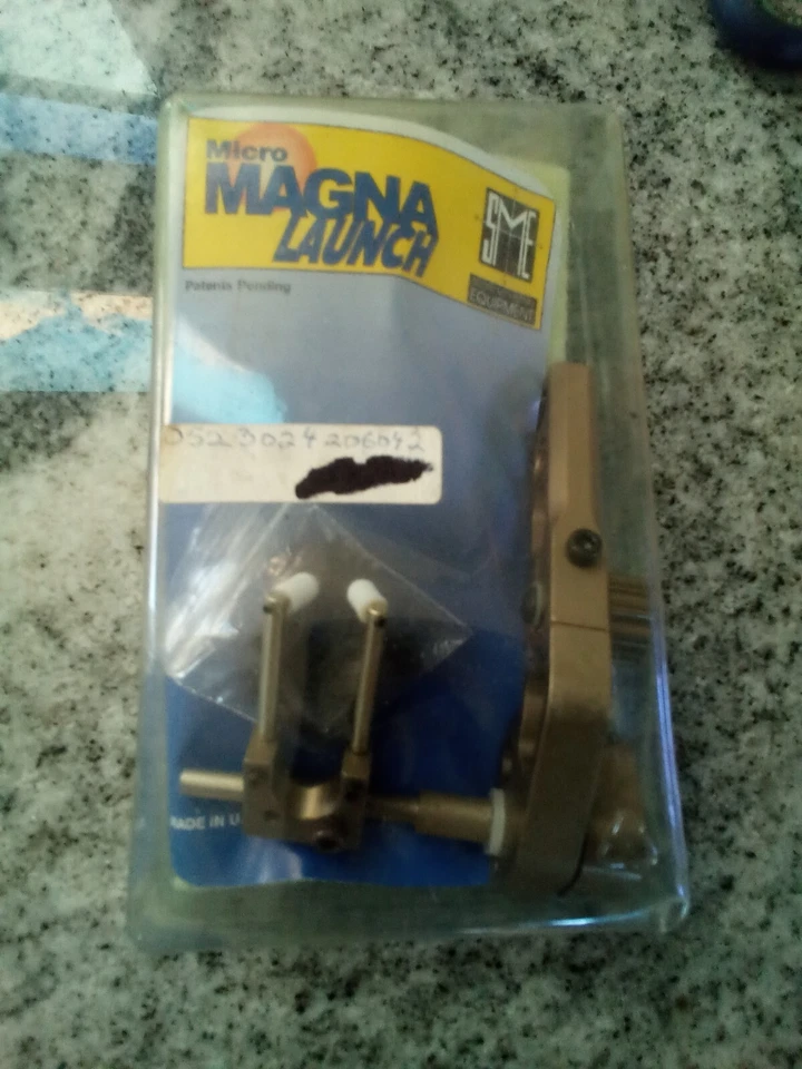 MICRO MAGNA LAUNCH ARROW REST Scout Mountain Equipment, RH- NEW - Image 1 of 1