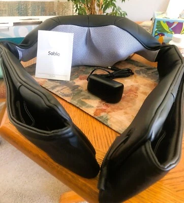 Massageador corporal e ombro shiatsu recarregável sem fio Sable com calor - Imagem 1 de 4