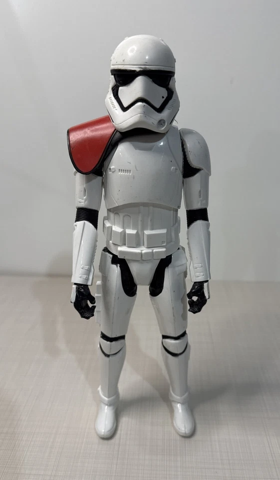 孩之宝 First Order Storm Trooper 12 英寸 — 第 1/1 张图片