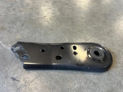 Soporte subchasis conductor trasero izquierdo Subaru BRZ FRS 2013-2015 2016 OEM 4772 Foto 1 de 4