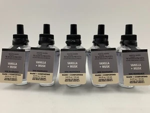 Bath & Body Works Wallflowers Vanilla Musk Fragrance Refill Bulbs S/ 5 #2010B - Picture 1 of 1