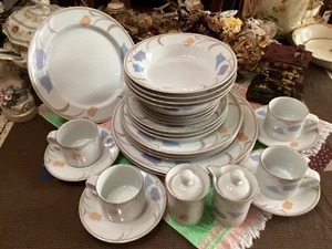 ( 29 PCs ) DANSK TIVOLI BELLES FLEURS TAUPE BORDER BLUE PEACH total 29 Pcs - Picture 1 of 14