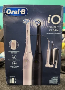 Oral-B iO Complete Clean Rechargeable Toothbrush 2 Pack, New, B3 - Picture 1 of 3