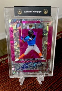 Ronald Acuna Jr Glow Pink Ice Refractor Auto RAJ-4 1/1 RARE MVP HOF SP Braves - Picture 1 of 3