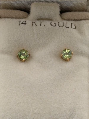 NEW~14k Yellow Gold~**NATURAL PERIDOT STUD EARRINGS**~4 MM Round Shape~BOXED - Image 1 of 4