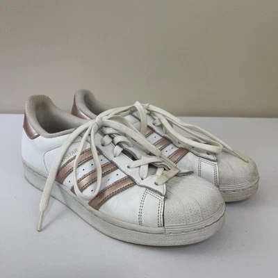 Adidas Superstar Womens 7  White Rose Gold Shell Toe Shoes Sneakers BA8169 - Image 1 of 4