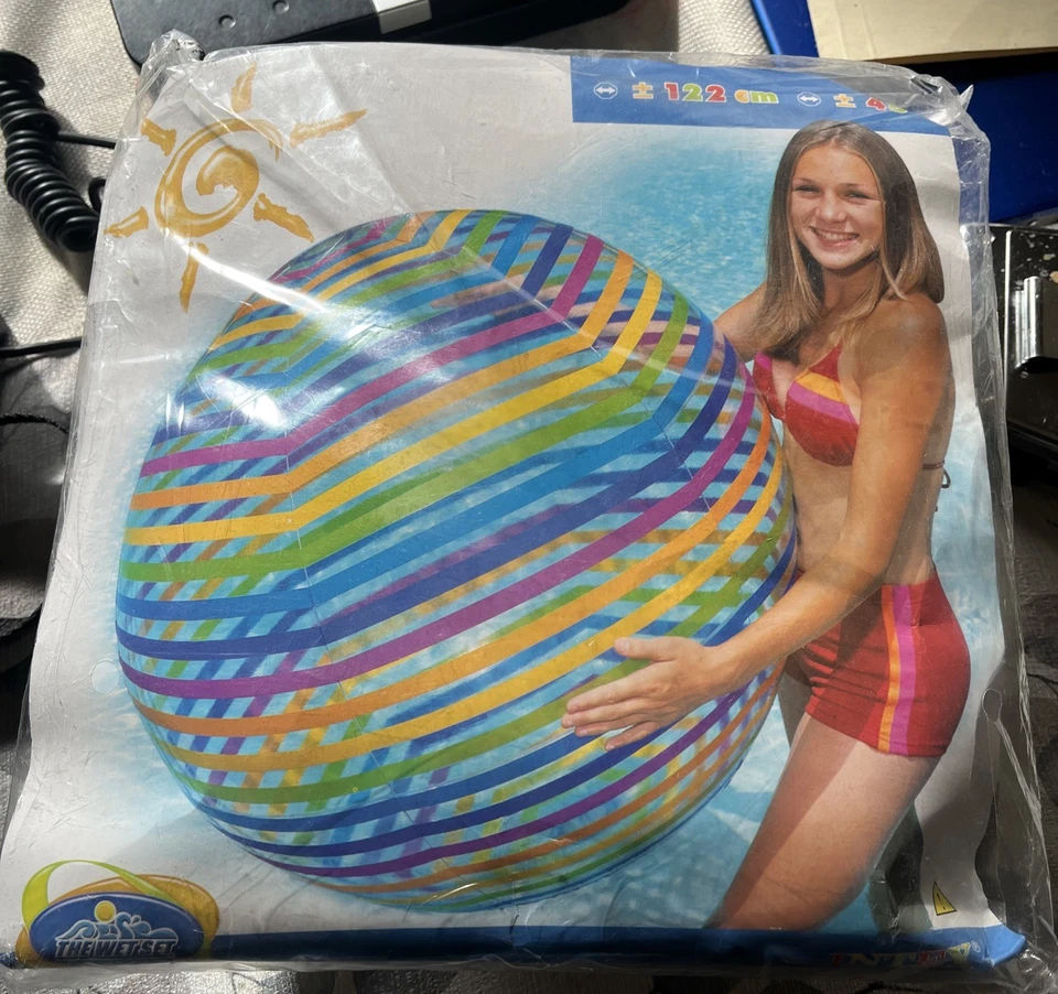 Intex The Wet Set Jumbo 48 inch Beach Ball - 59070