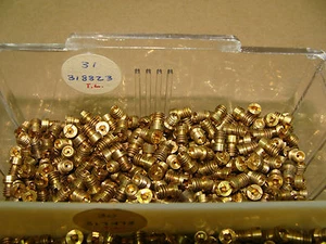 NEW OLD STOCK EVINRUDE JOHNSON BRP OMC 318823 .031 DIA. ORIFICE IDLE JET 0318823 - Bild 1 von 2