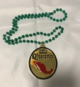 Corona Beer Mardi Gras Bead Party Necklace Green Gold Badge - Bild 1 von 1