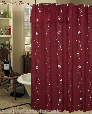 Cortina de Ducha Creativa Lina Margarita Bordada Tela Floral Borgoña Vacaciones Foto 1 de 3