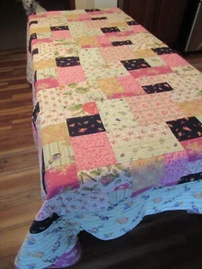 April Cornell Quilt - Hand Quilted - Fish Design - 86x104 - India - h3 mm - Picture 1 of 11