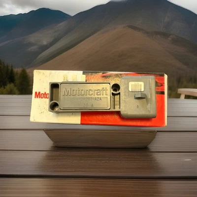 OEM Ignition Module - E6SZ-12A297-A DY-504 NOS MOTORCRAFT PART - Image 1 of 2