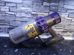 Dyson Cyclone V10 Cordless Vacuum Cleaner – Spares or Repair - - Picture 1 of 18