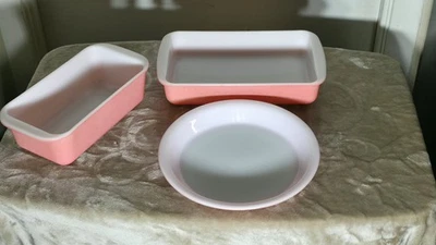Vtg Pyrex #221 Flamingo Pink PIE, Cake ,BREAD 3 PC - Image 1 of 4
