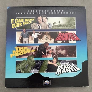 Universal Pictures Golden Age of Science Fiction Thriller Box Set - 4 Laserdisc - Bild 1 von 2