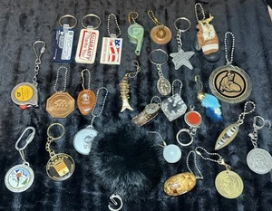 ANTIQUE/VINTAGE & COLLECTABLE KEYCHAIN LOT OF 26 PIECES - Picture 1 of 7