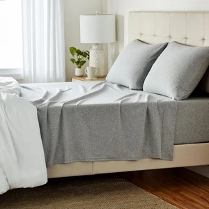 Amazon Basics 4 Piece Queen Bed Sheet Set 100% Cotton Light Gray Jersey New - Picture 1 of 5