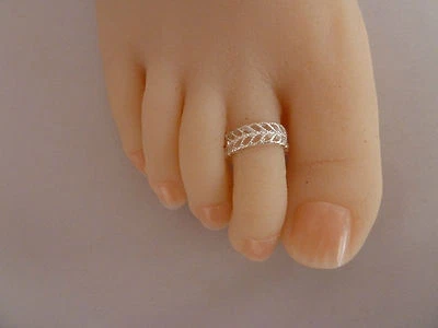2x 925 Sterling Silver (plated) Toe Ring. ALLERGY FREE. 2x TIEMS FREE POST OZ - image 1 of 4
