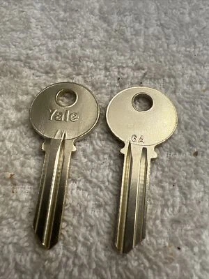 Lot Of 2 New Yale RN8 Key Blanks GA Keyway Nickel Silver Uncut Locksmith