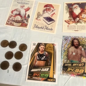 Lotto Daniel Bryan, Jessamyn Duke, 3 carte di Babbo Natale e 7 penny di grano #WWE1C - Foto 1 di 2
