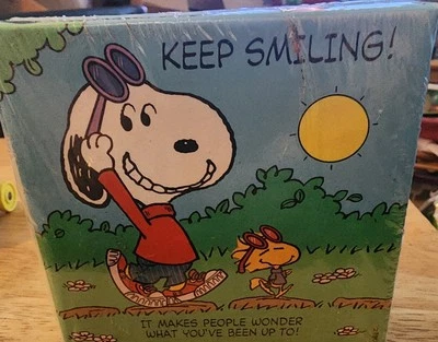 Mini quebra-cabeça novo vintage 1987, continue sorrindo! Snoopy 70 peças completo. enviado dos EUA  - Imagem 1 de 4