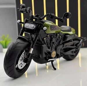 Harley M12 retro alloy motorcycle model green 1:12 - Picture 1 of 5