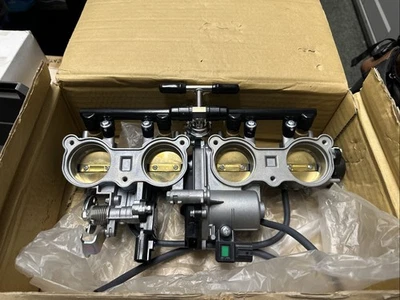 YAMAHA YZF R1 2015-19 MAIN THROTTLE BODIES 2CR-13750-00-00 Foto 1 de 4