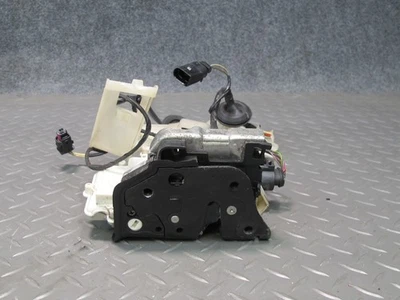 Actuador de bloqueo de pestillo de puerta del lado del pasajero trasero derecho Porsche Cayenne 958 2011-2018 Foto 1 de 4