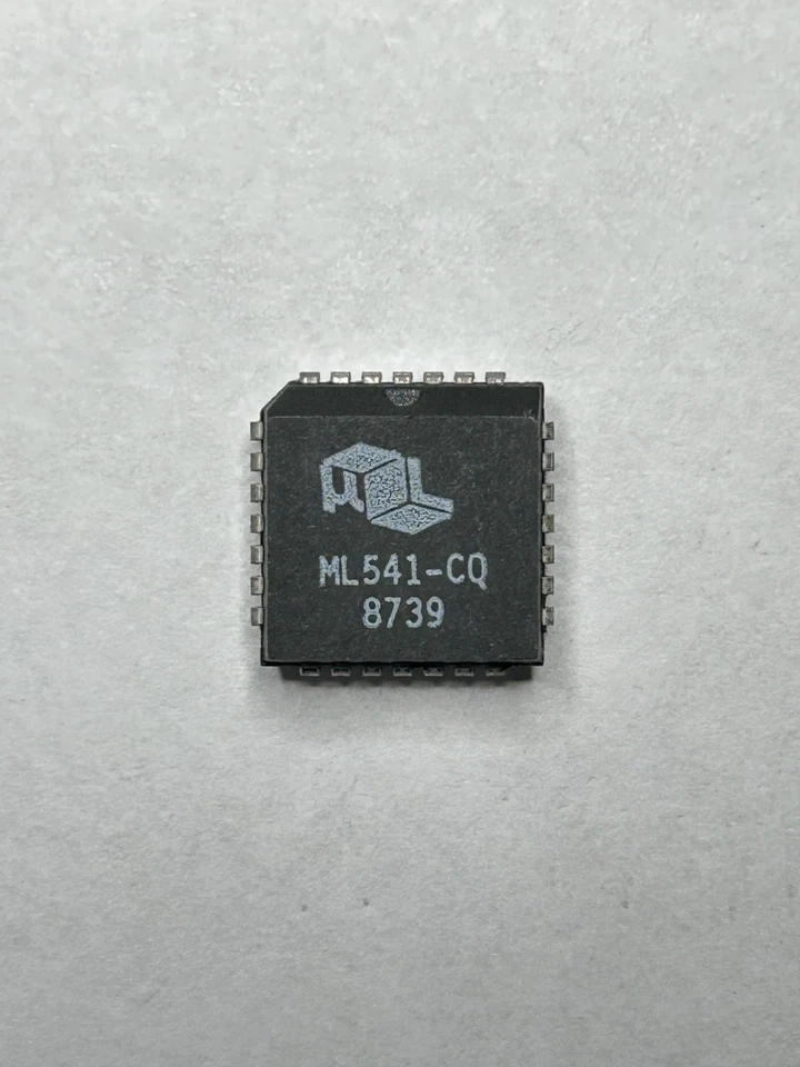 Micro Linear ML541-CQ Integrated Circuit - Image 1 of 1