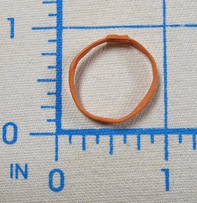 Forraje de utilería de banda para muslos masculina DC Essentials escala 7" 1/10 inagotable Deathstroke Foto 1 de 4