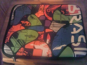 Design Tablet/Laptop-Hülle Graffiti Art 30 x 37 cm - Zdjęcie 1 z 2