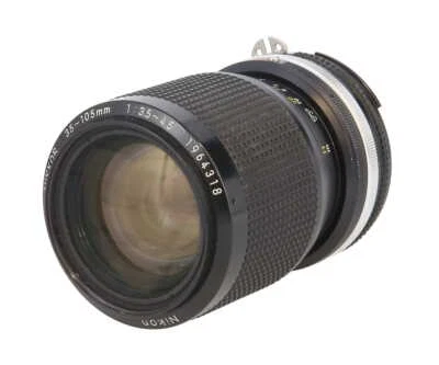 Nikon Nikkor 35-105mm f/3.5-4.5 Macro AIS Manual Lens {52} With Caps - Image 1 of 4