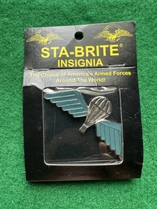 British Parachute Wings /sta-brite - Picture 1 of 3