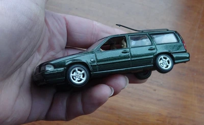 Minichamps Volvo V70 1:43 Dark Olive Green Metallic - No Wing Mirrors - Image 1 of 4