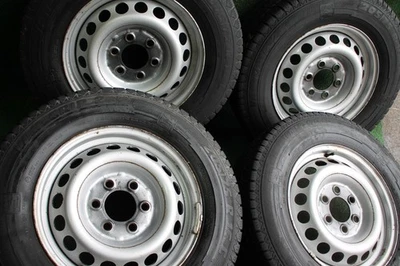 4 x VW Crafter I Sprinter  Winterräder 205/75 R16C 110/108R -ca.6,9mm - Bild 1 von 4