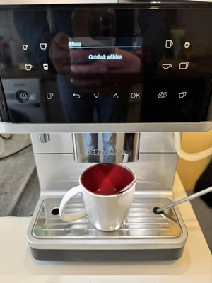 Miele CM 6160 Silver Edition Kaffeevollautomat 2-Tassen-Funktion Kaffeemaschine - Bild 1 von 4