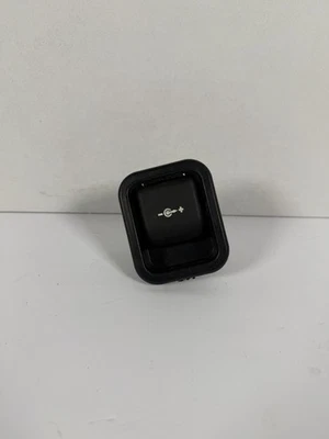 OEM Power Outlet FOR 2006 2007 2008 2009 2010 BMW X5 525i 745Li 750i 7040621 - Image 1 of 4