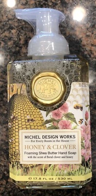 Jabón de manos espumoso con manteca de karité Michel Design Works miel y trébol 17,8 OZ Foto 1 de 2