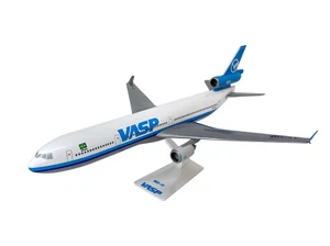 Flight Miniatures VASP MD-11 1:200 Scale Model Airplane - Picture 1 of 3